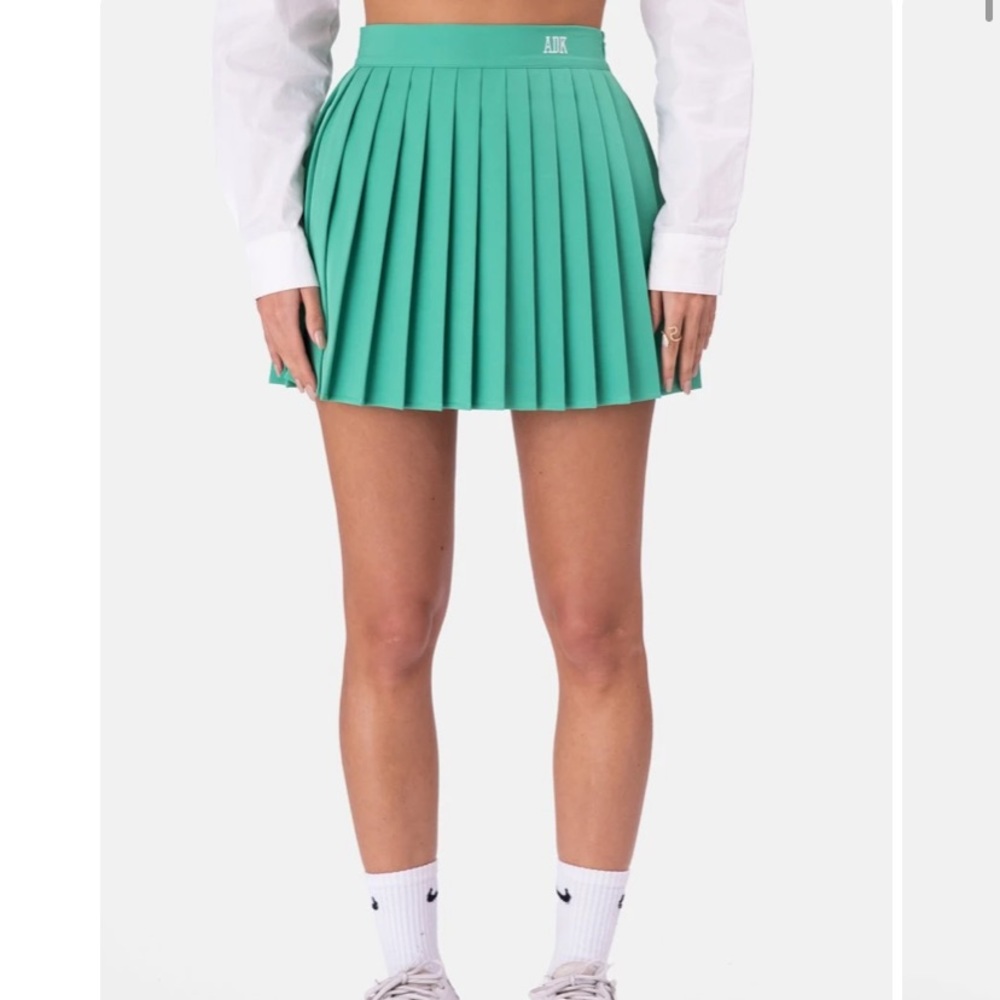 Green tennis skirt